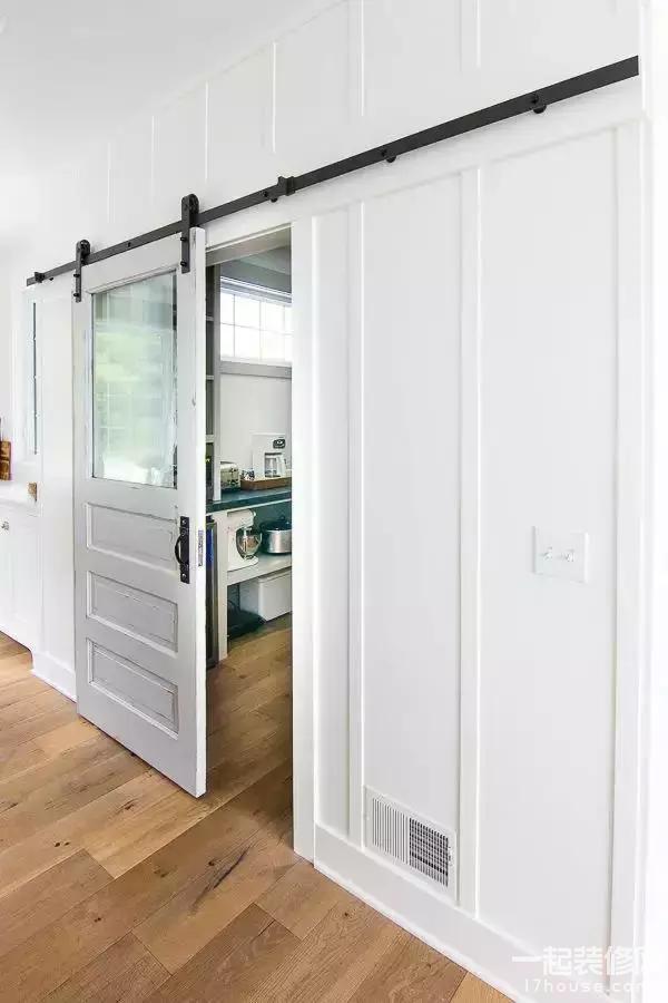 厨房内部做好了,那么该给它配怎样的门? 厨房内部做好了,那么该给它配怎样的门?